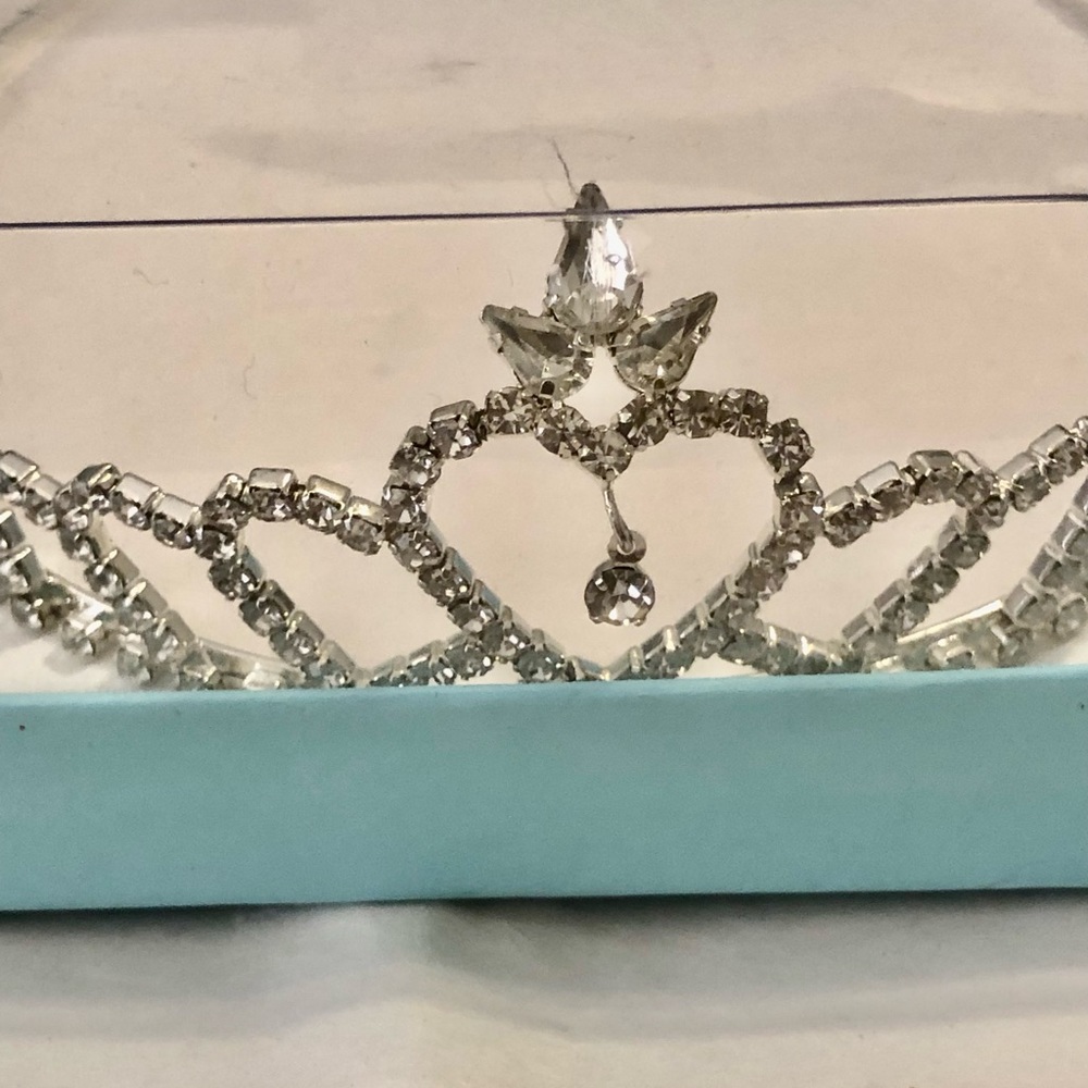 Tiara - Picture 7 of 9